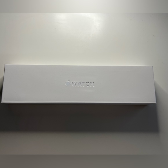 Apple Watch Series 3 - 38MM - New! - Picture 3 of 4